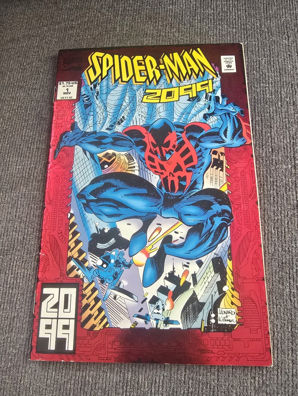 Spider Man 2099 Comic - Picture 2 of 7